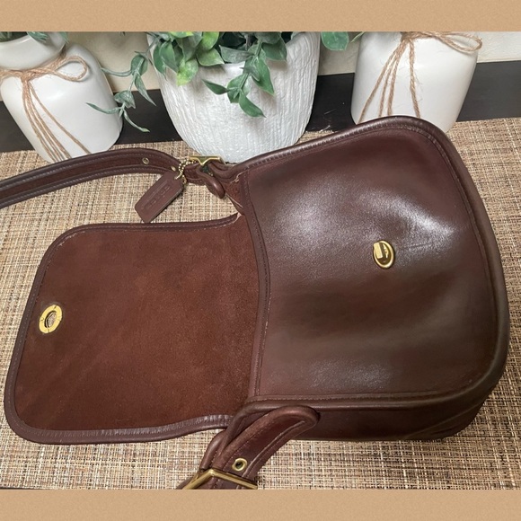 ❤️SOLD❤️Vintage Coach Mahogany Legacy Small Flap 9965 - Picture 10 of 10